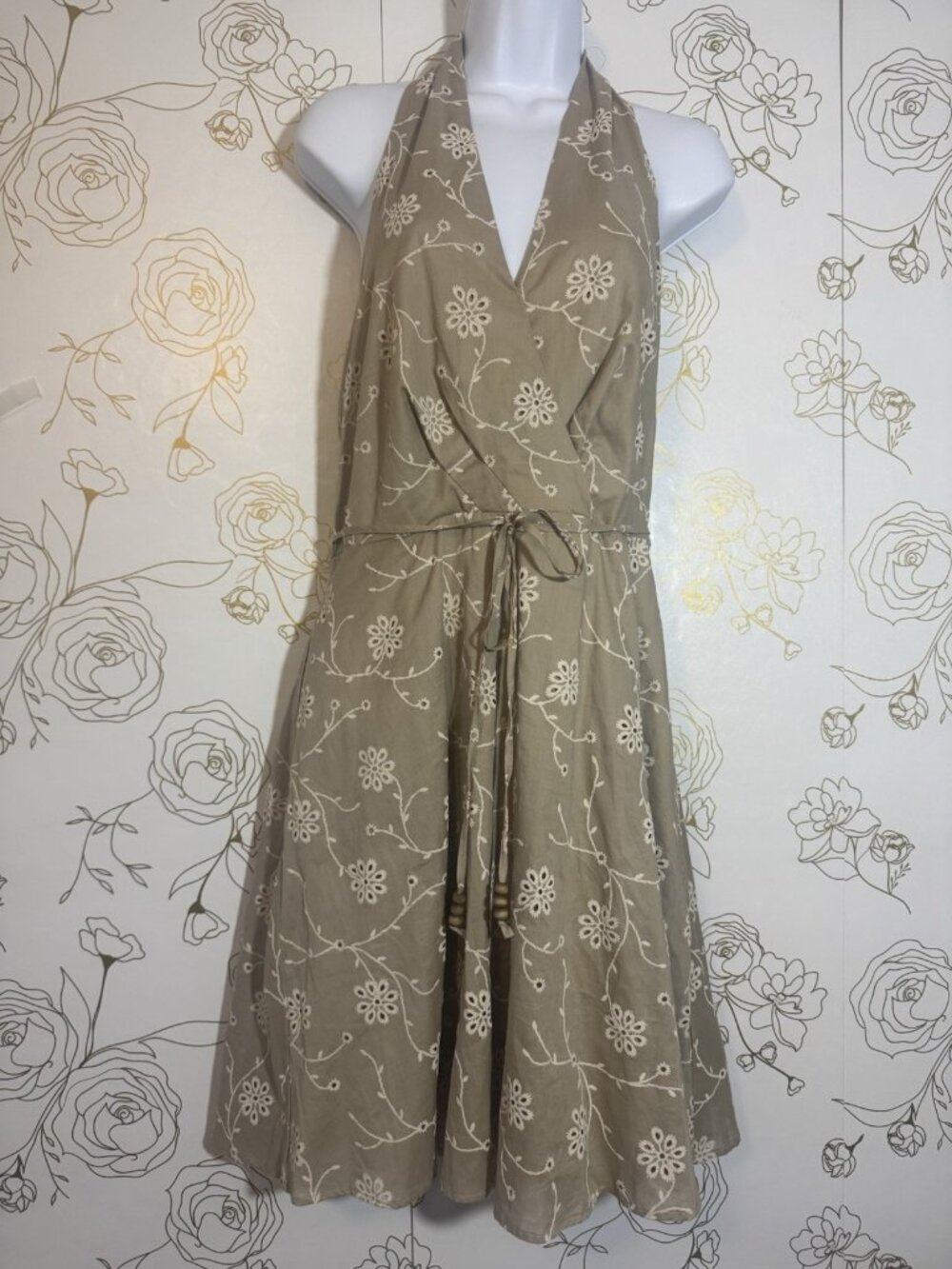 Joie Dress Size 8 Khaki Tan Floral Embroidered Eyelet Halter Wrap - Picture 2 of 9